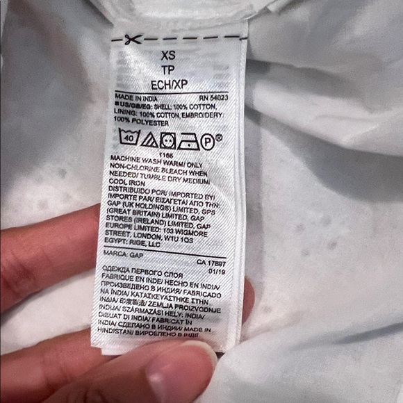 GAP White Eyelet Shift Dress NWOT Size XS - Picture 9 of 11
